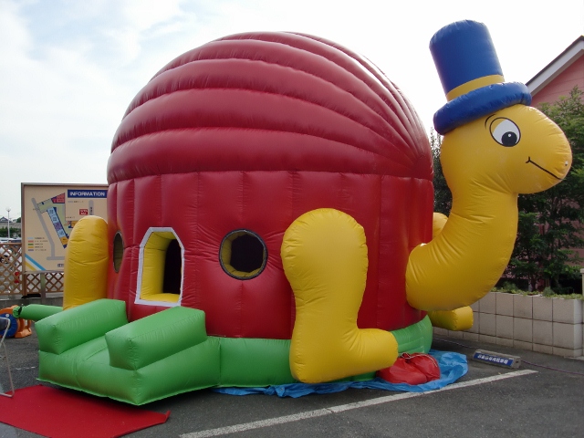 【1月10日～25日の土日　江東区】ふわふわカメさんで遊ぼう